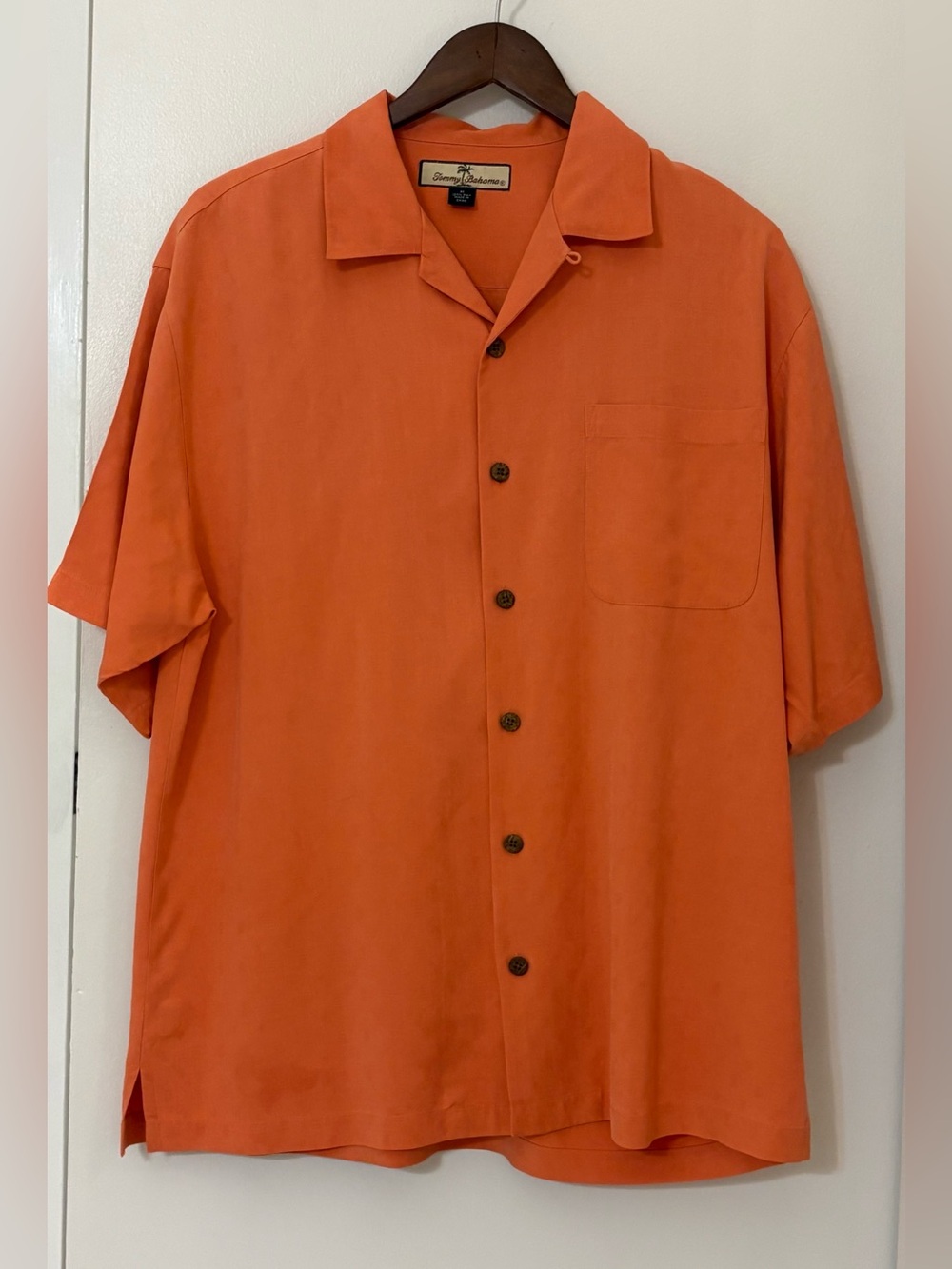 Tommy Bahama 100% Silk Orange Short-Sleeve Camp Shirt Size: M